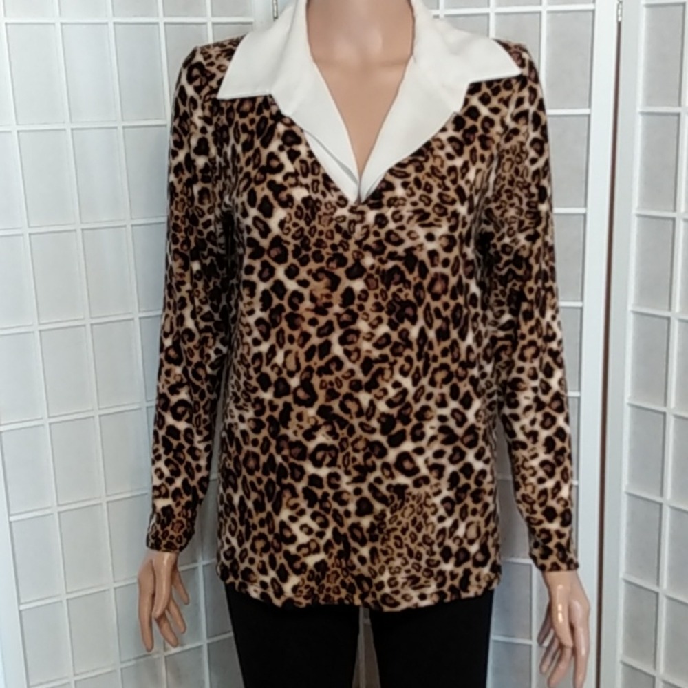 Kim & Cami Leopard‎ Print Collared Long Sleeve Top Women's Medium